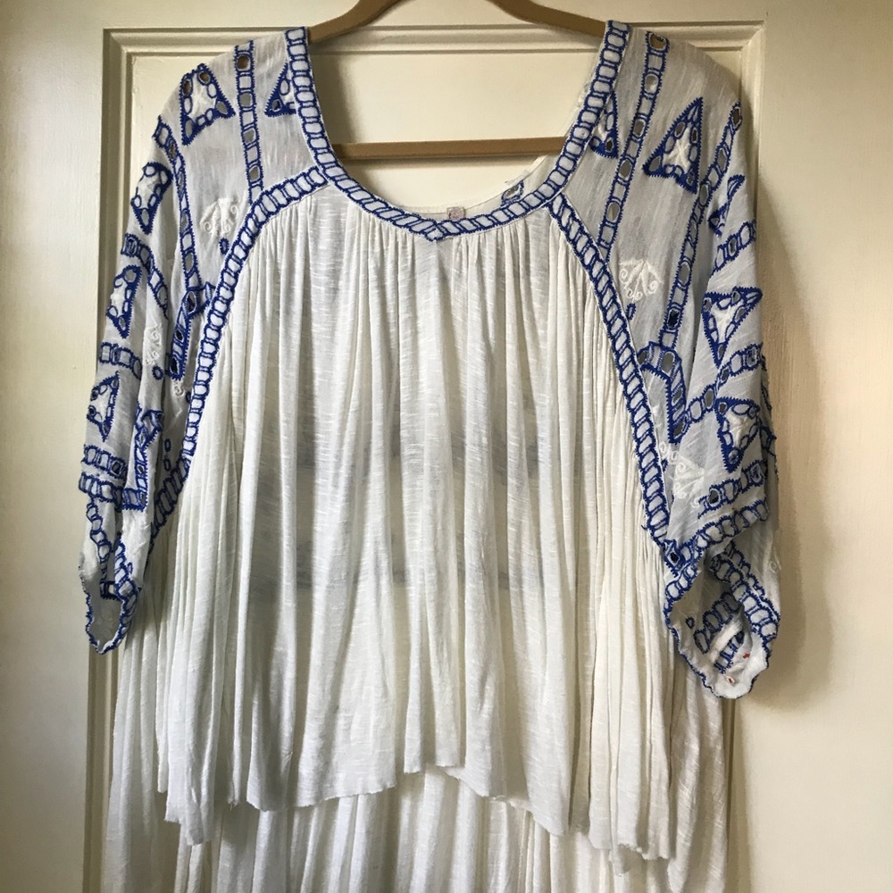 Free People white peasant top with blue embroidery